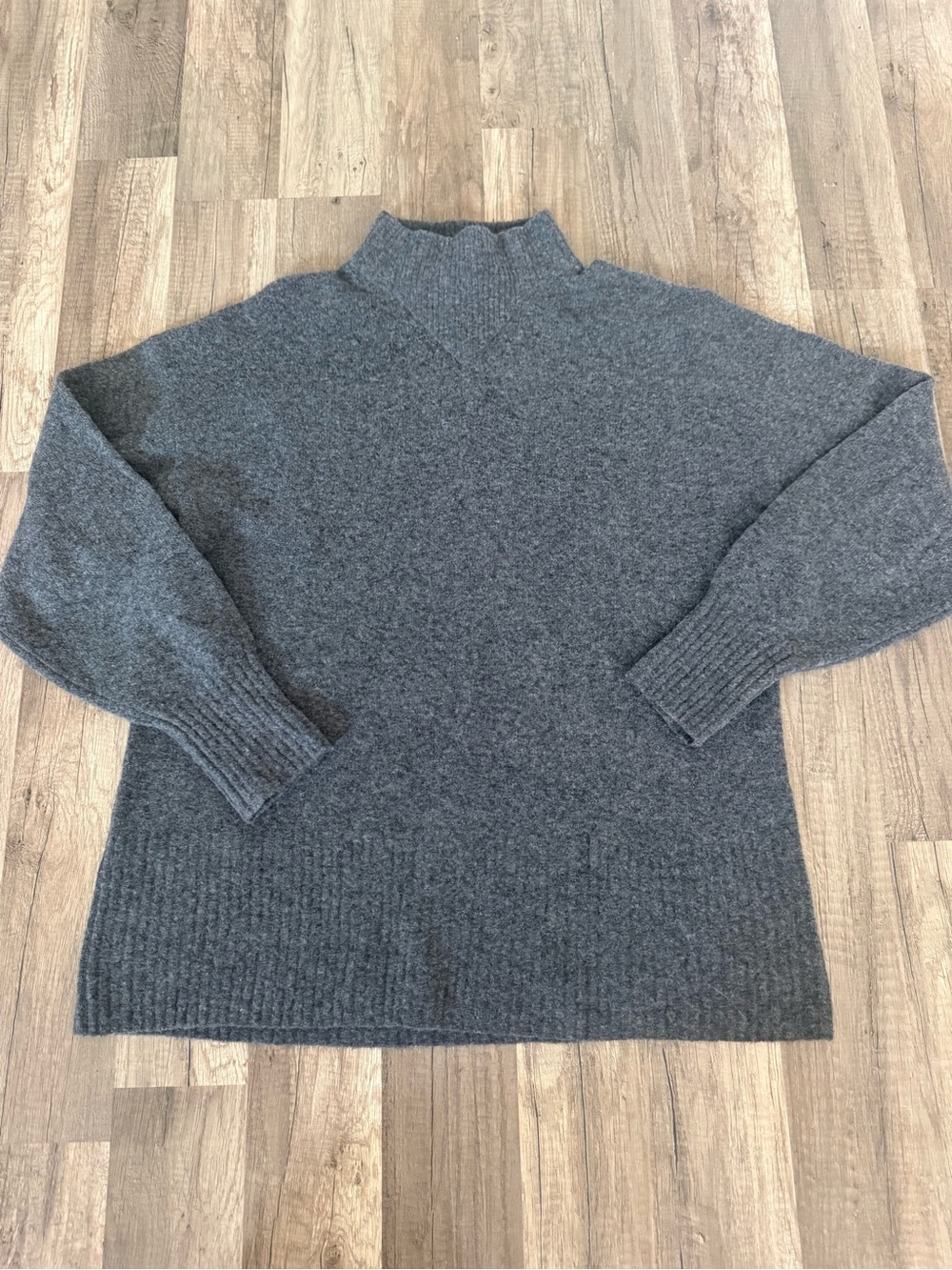 Everlane Turtleneck Sweater - Charcoal Gray